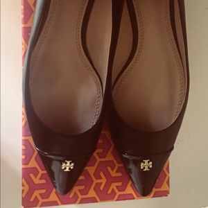 Tory Burch Black Fairford Pointed Toe Flats size 7